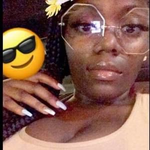 Meet your Posher, Miya